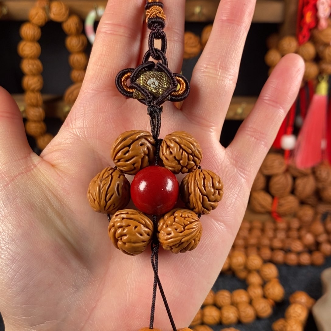吊坠桃核桃枭挂件
