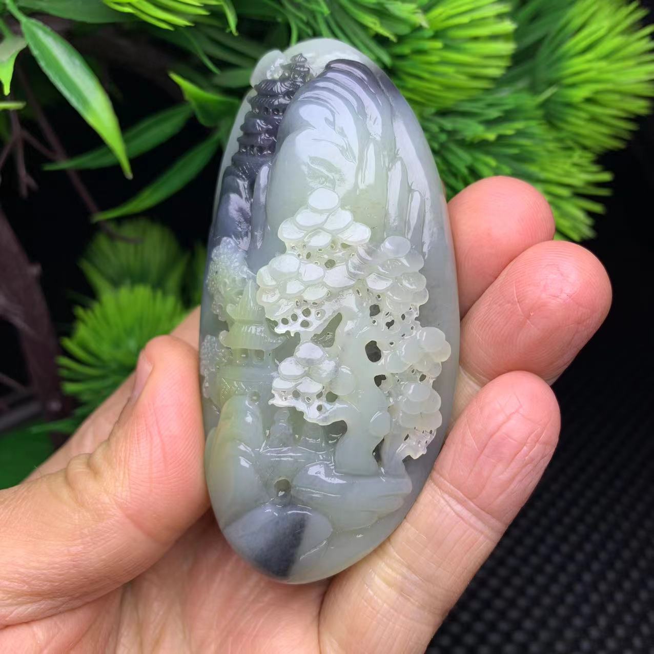 新疆和田玉且末青花意境山水 161克