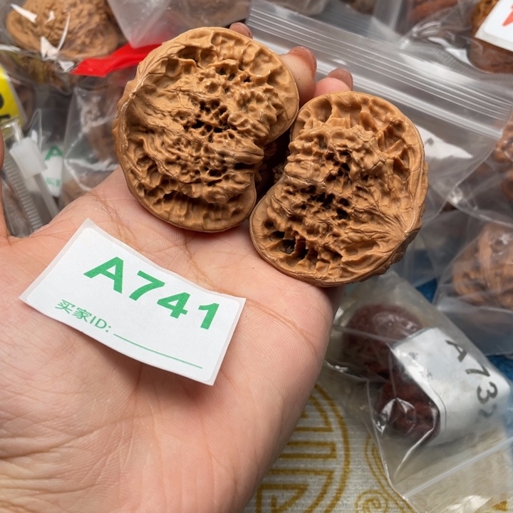 文玩核桃吊坠核桃