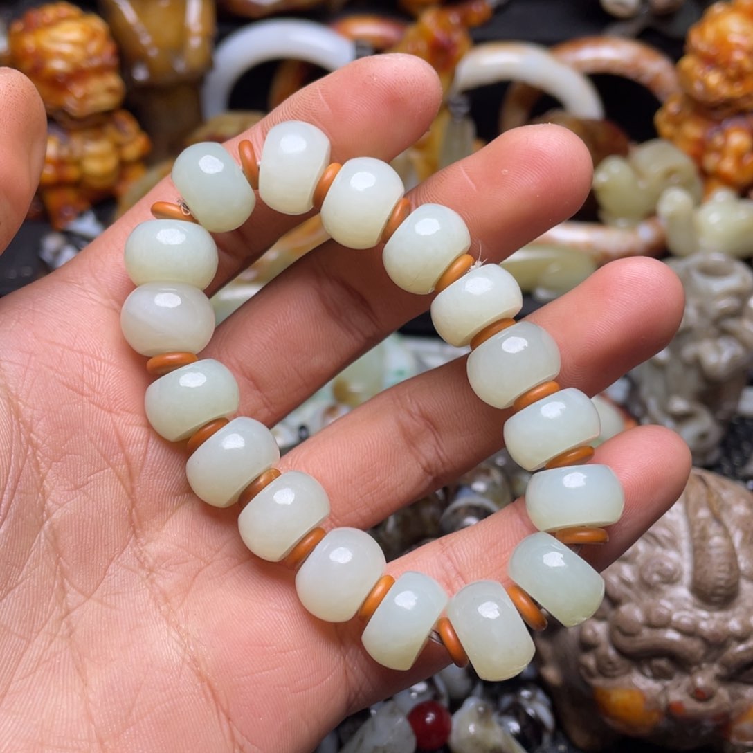 和田玉（糖玉）挂件未镶嵌