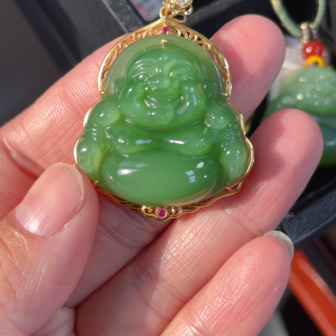 和田玉（碧玉）18K金镶嵌吊坠(不含链)