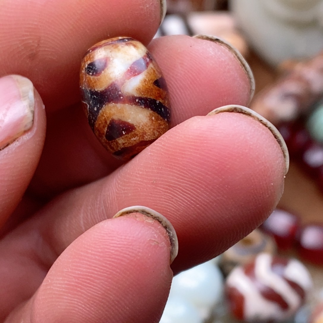 DIY琉璃听**站珠子的颜色是蓝色