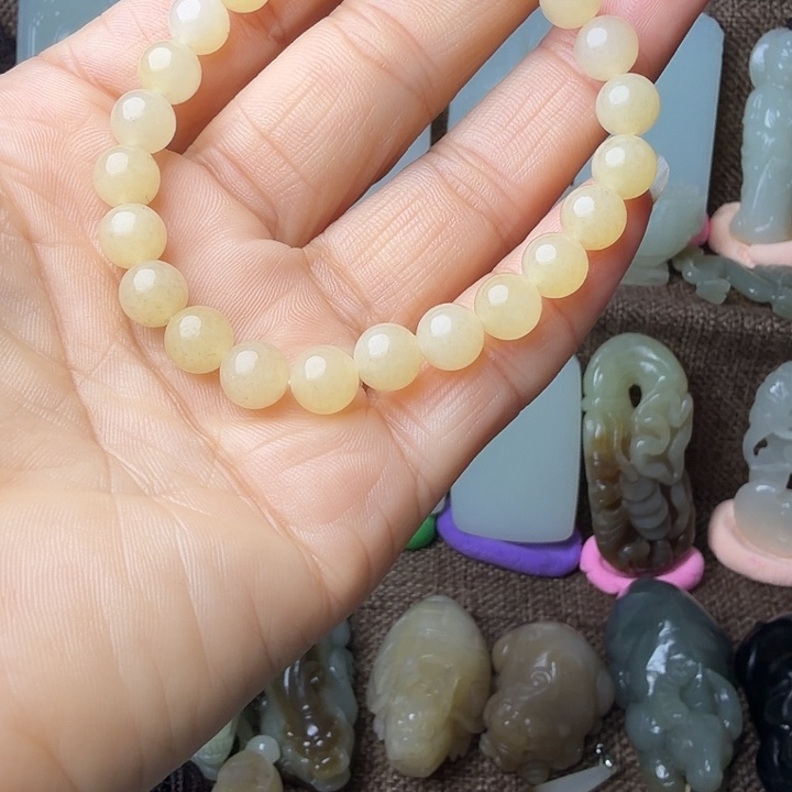 开***天和田玉（糖玉）未镶嵌颈饰