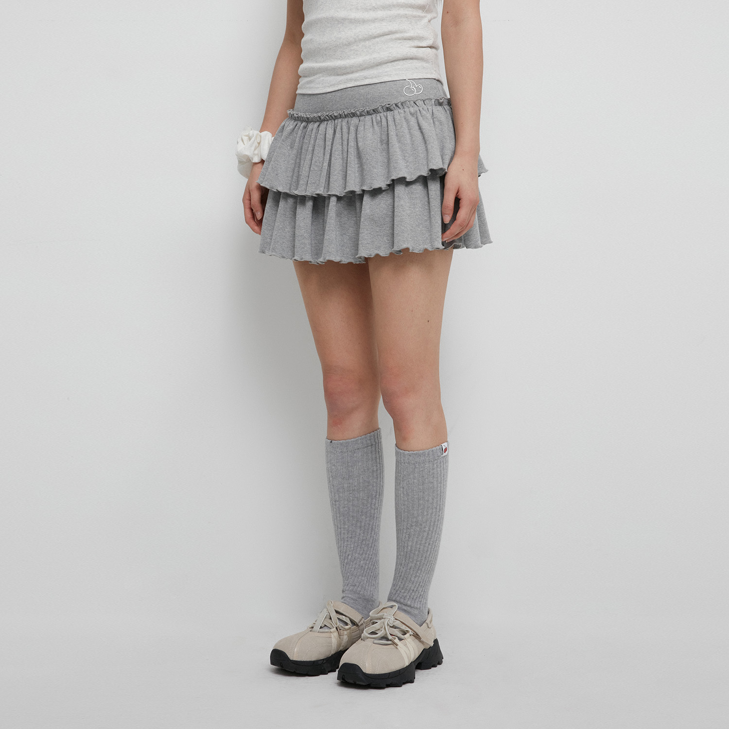 樱桃KIRSH小樱桃刺绣蛋糕女短裙2025新款中腰显瘦短裙半身裙