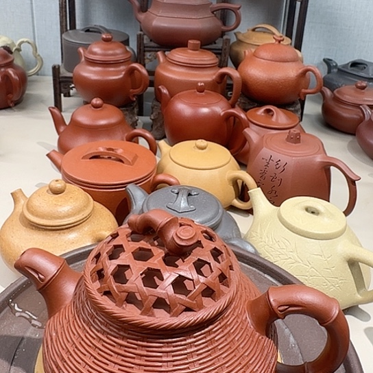紫砂茶壶春**芯竹编潘壶朱泥加两个杯子