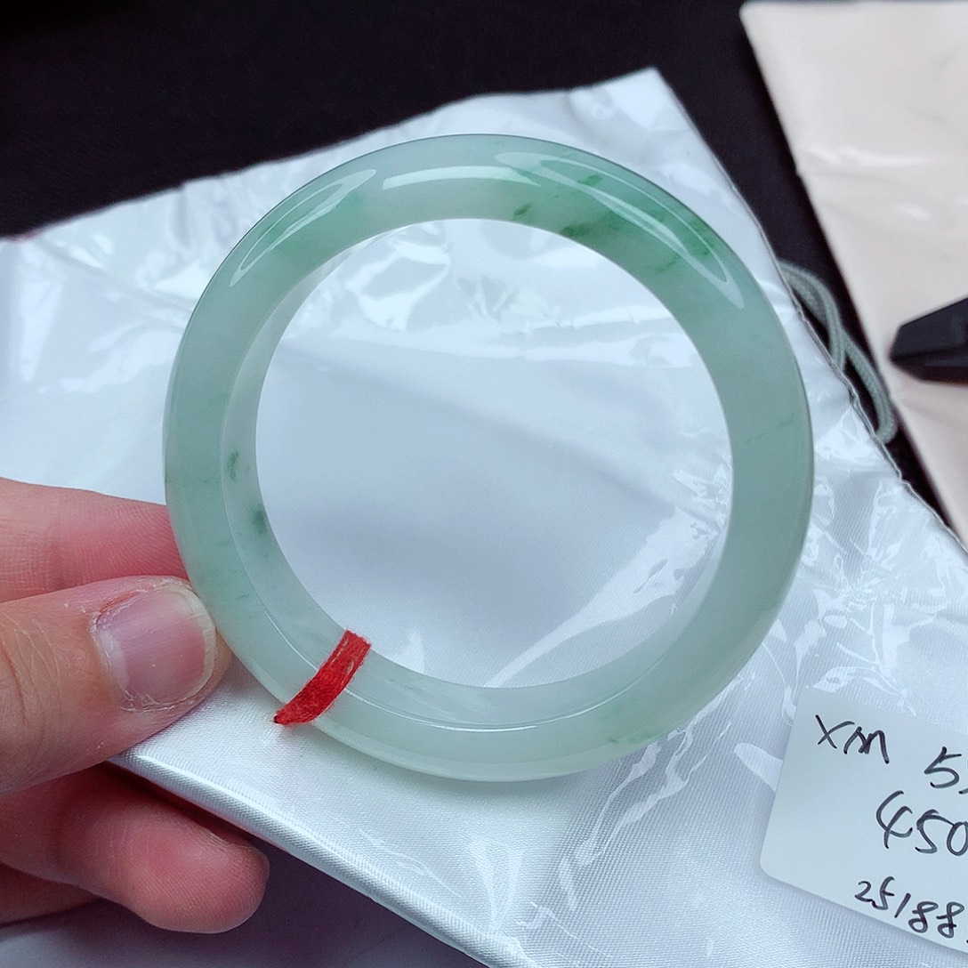 翡翠手镯未镶嵌指****香55正圈99