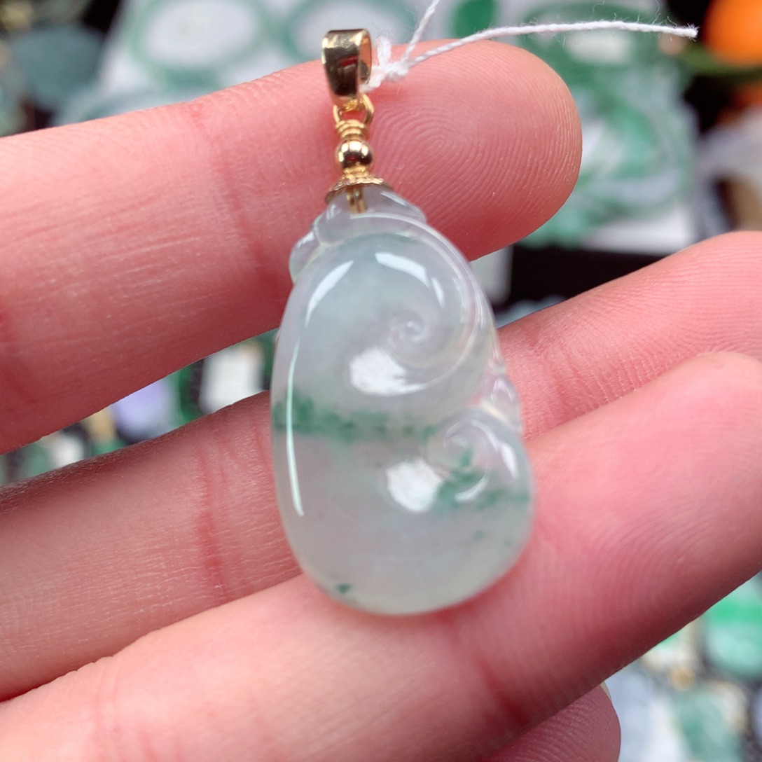 翡翠颈饰未镶嵌翡翠吊坠