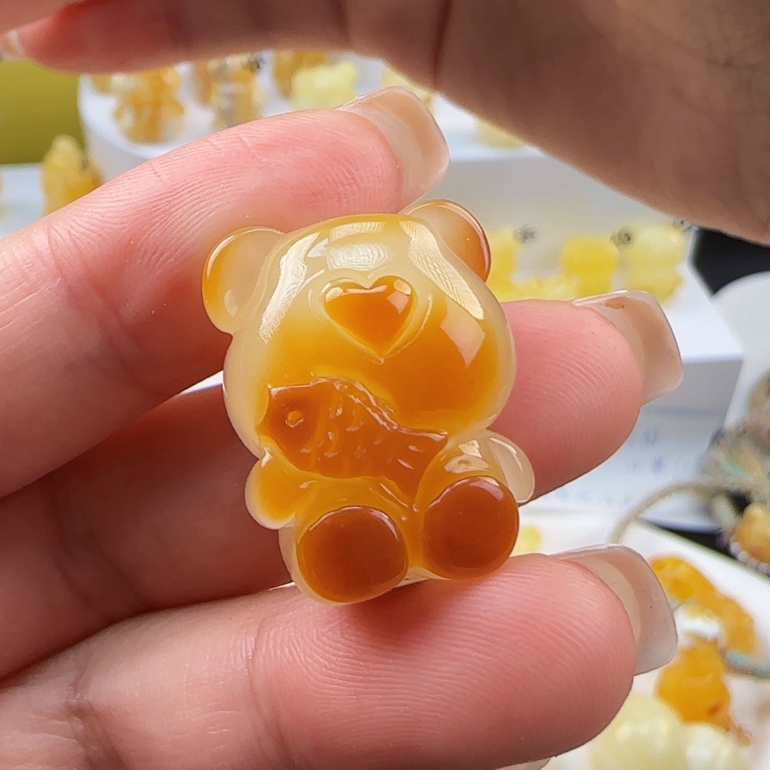 琥珀珠宝奇石未镶嵌