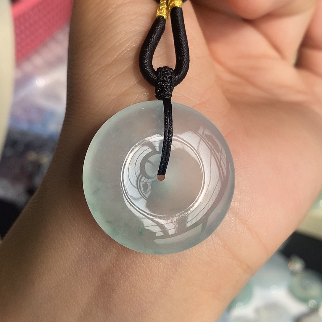 翡翠颈饰未镶嵌翡翠首饰