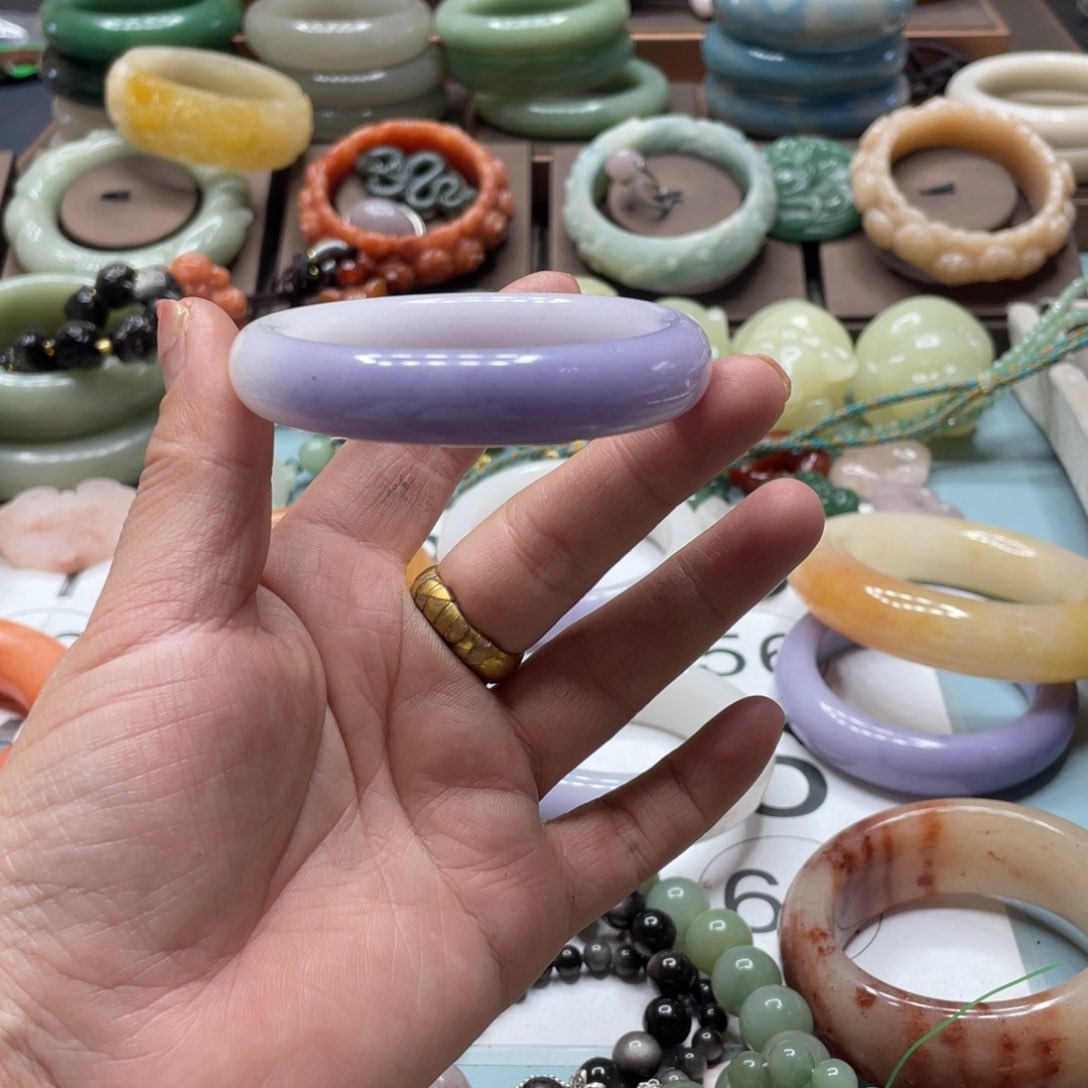 石英质玉手镯合金我****姐