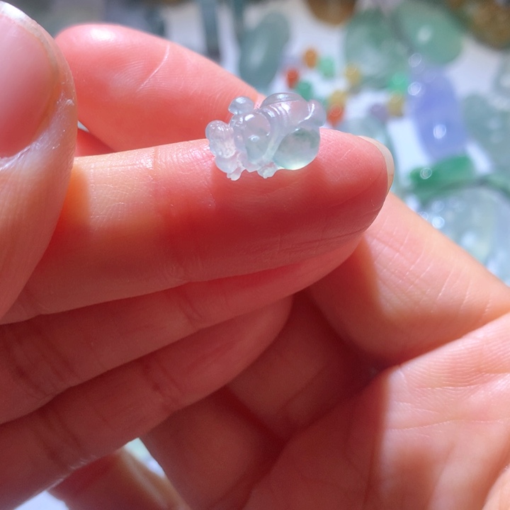 定制翡翠未镶嵌高冰狗