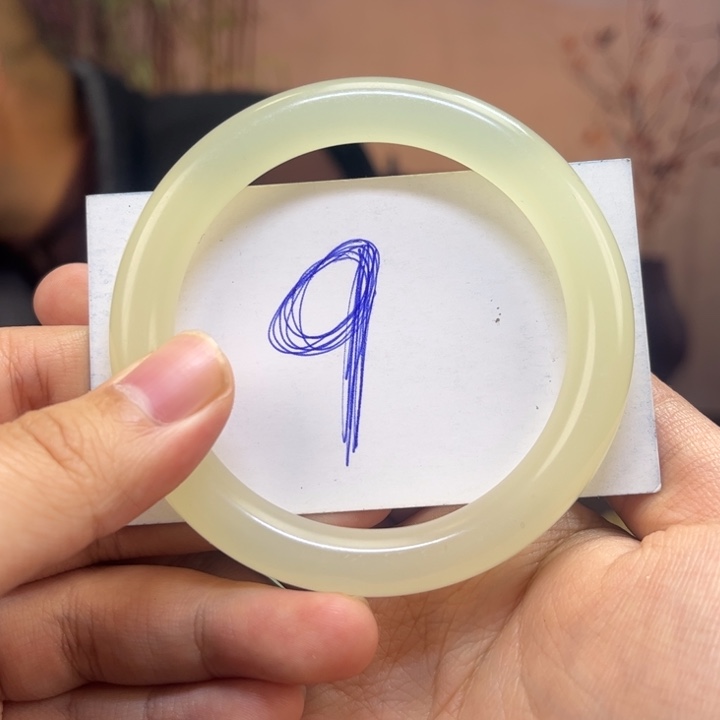 最***见蛇纹石玉未镶嵌手镯