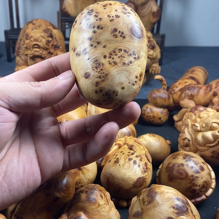 柏木随行留疤手把件