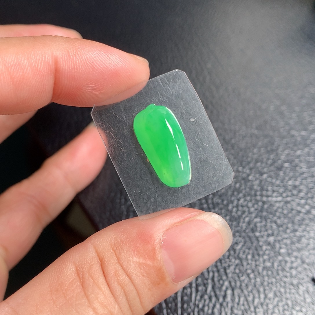 翡翠散珠缅甸天然A货翡翠阳绿福瓜