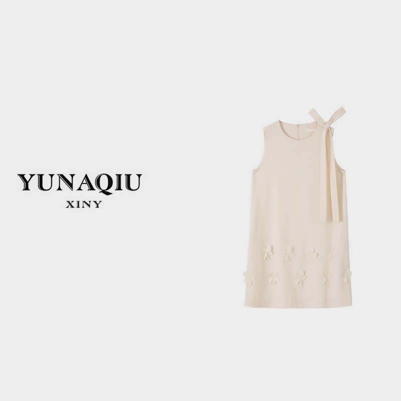 YUNAQIU 新款高级感立体花连衣裙女宽松系带背心裙-5603