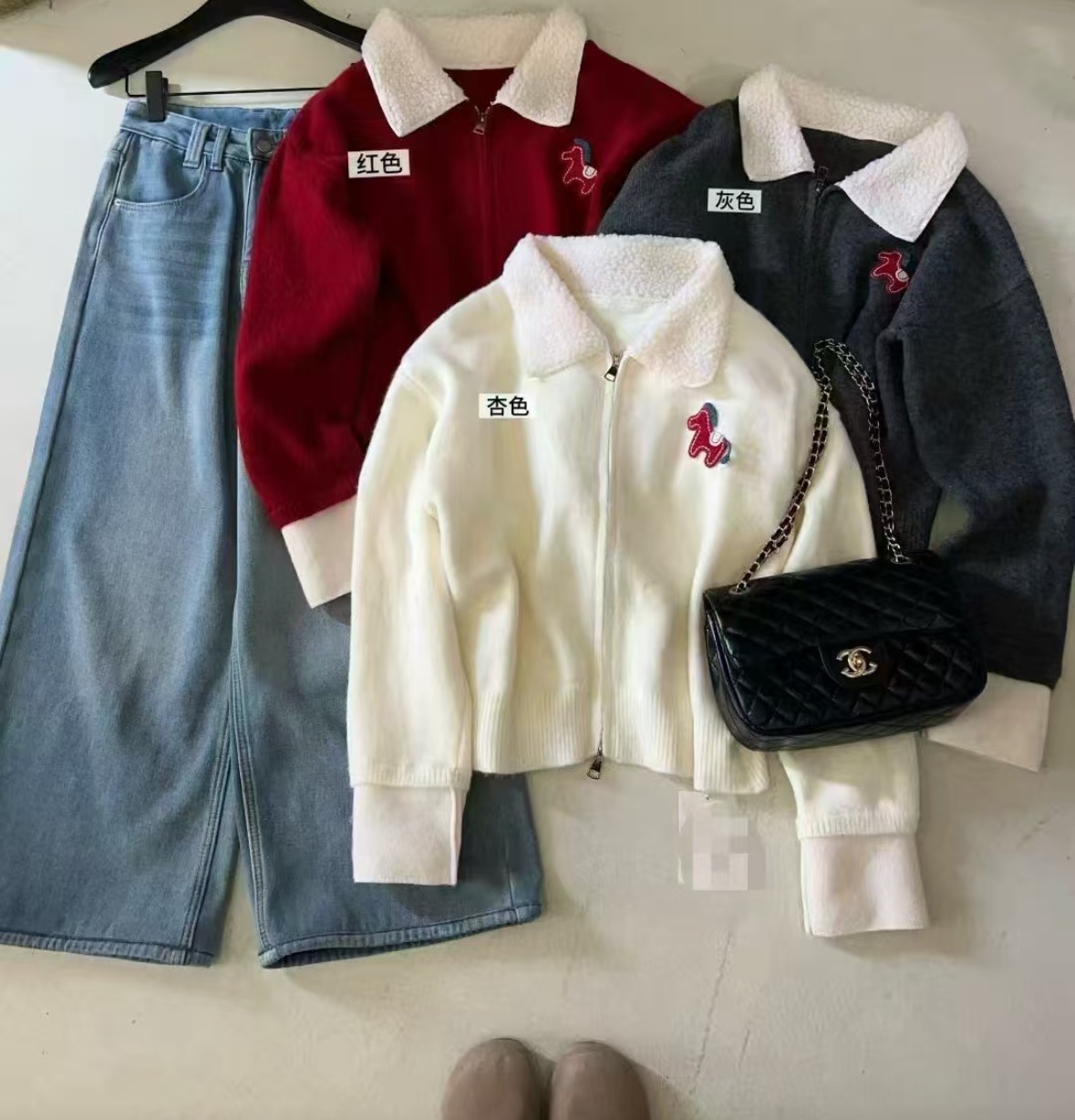 小茵穿搭 韩系新款拼接羊羔毛红色洋气双拉链保暖毛衣