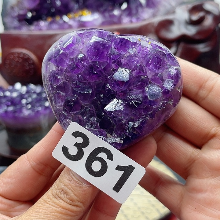 未镶嵌水晶大型摆件（非配饰）