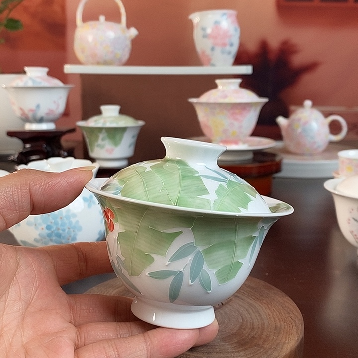 芭蕉系列手绘釉下盖碗