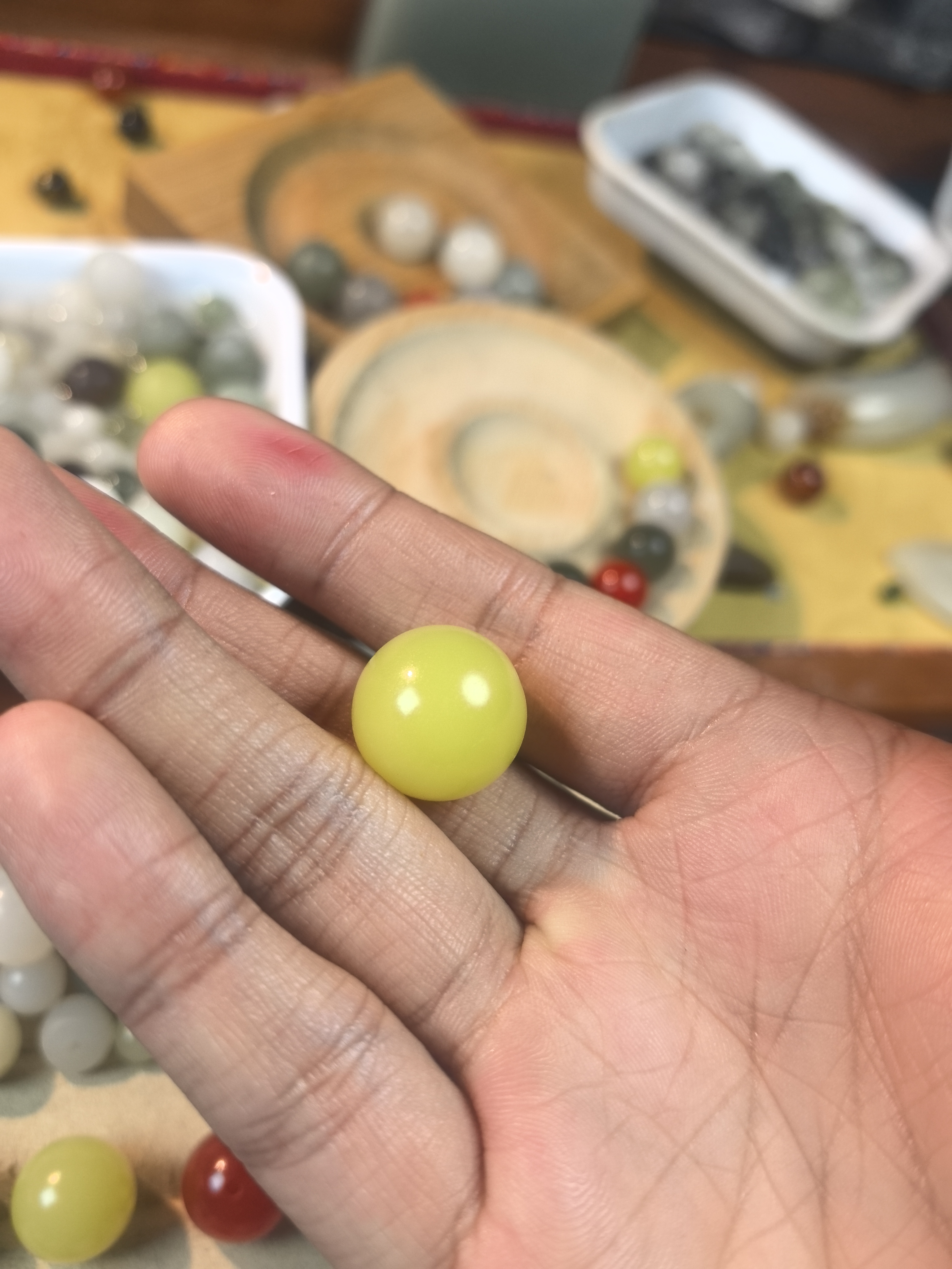 卡18鸡油黄单珠散珠