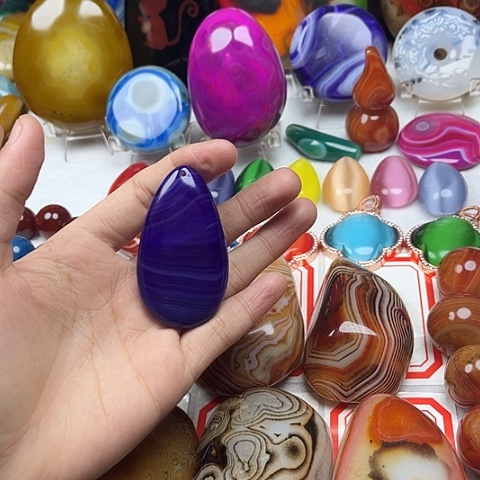 玛瑙/玉髓颈饰未镶嵌