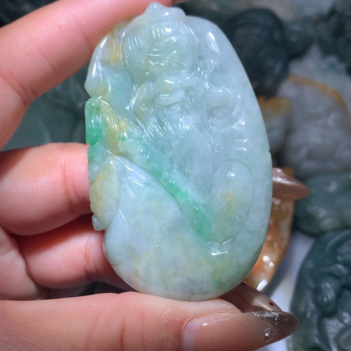 翡翠未镶嵌颈饰保真天然A货翡翠