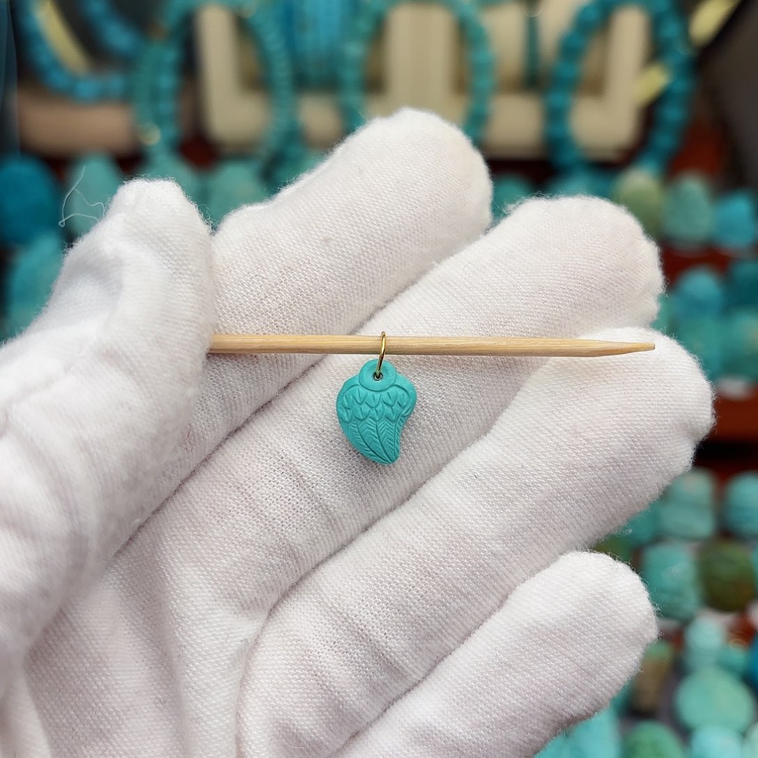 绿松石配饰未镶嵌