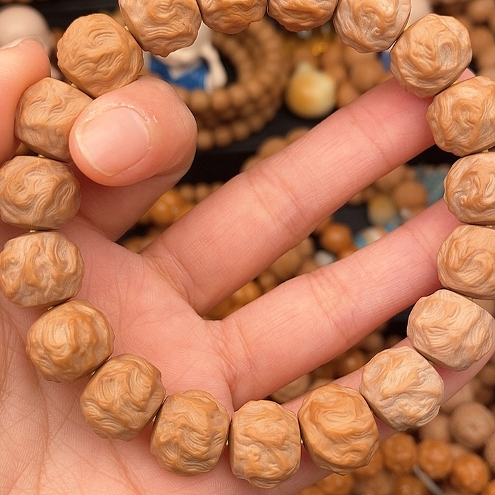 手串文玩核桃垨****椌