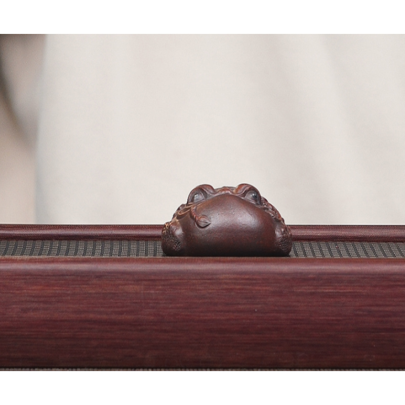 宜兴紫砂 紫泥三足金蟾茶宠