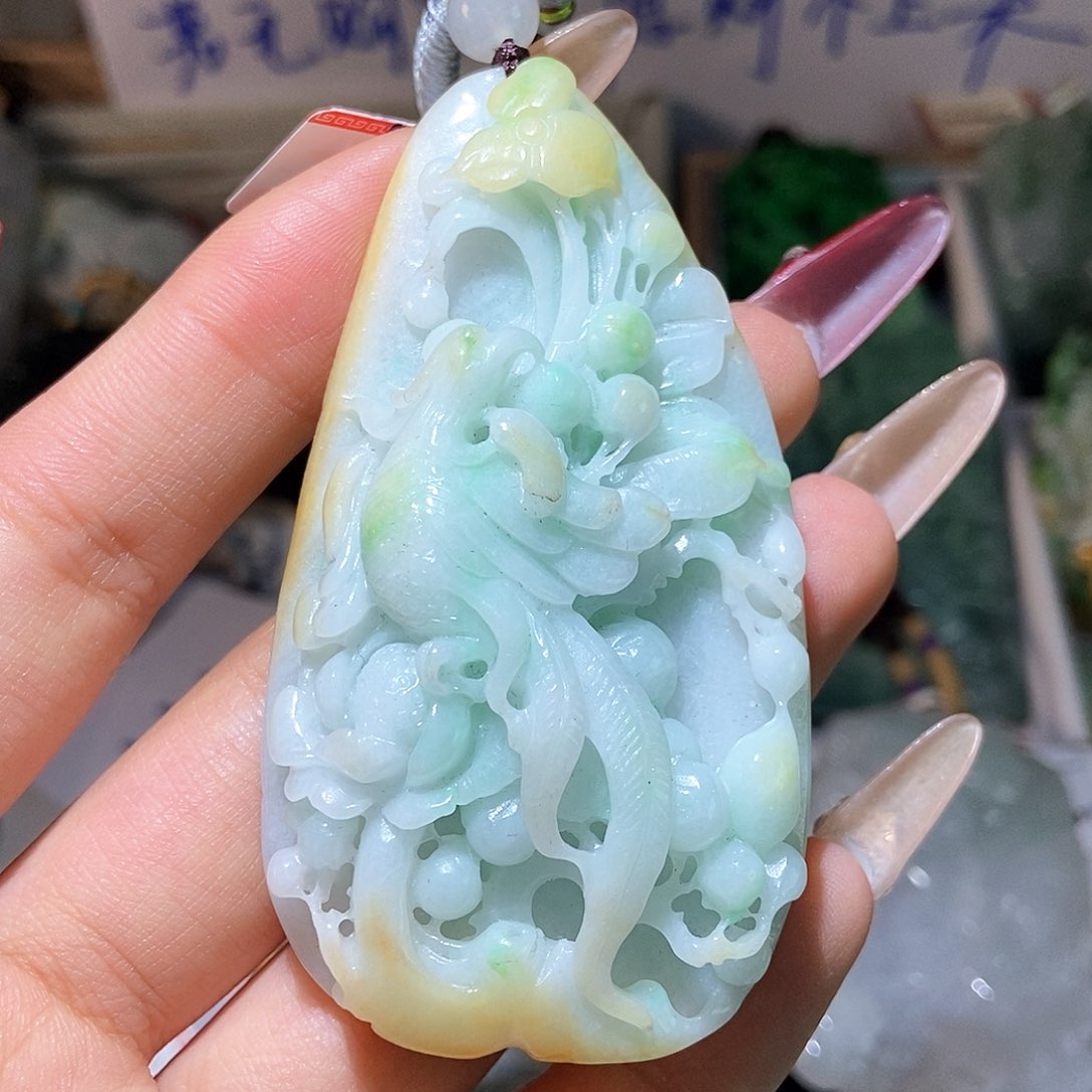 翡翠颈饰未镶嵌天然