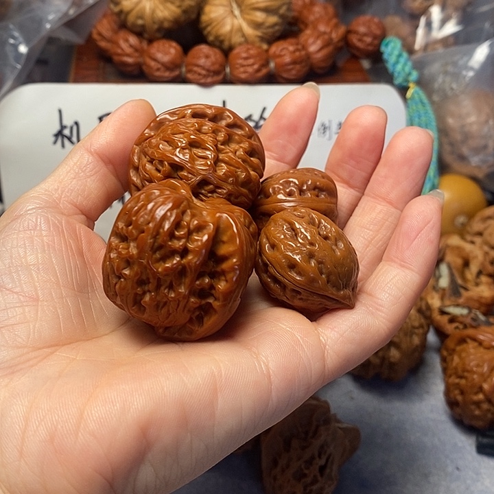 吊坠文玩核桃白狮