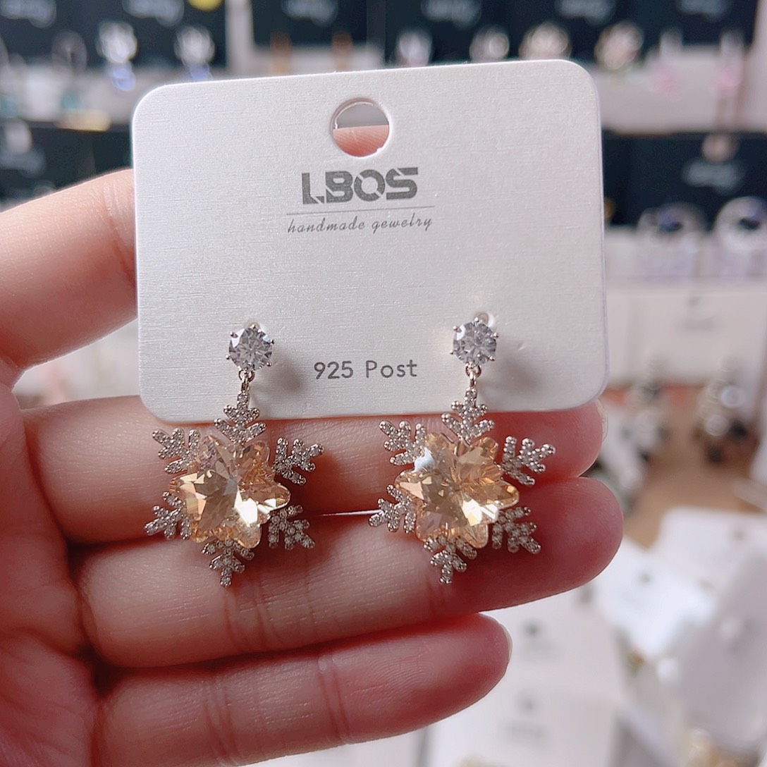 锆石纯铜合金耳环的