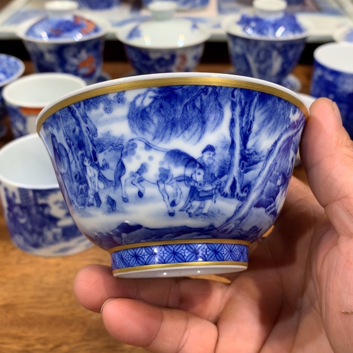 晓竹窑青花浴马图