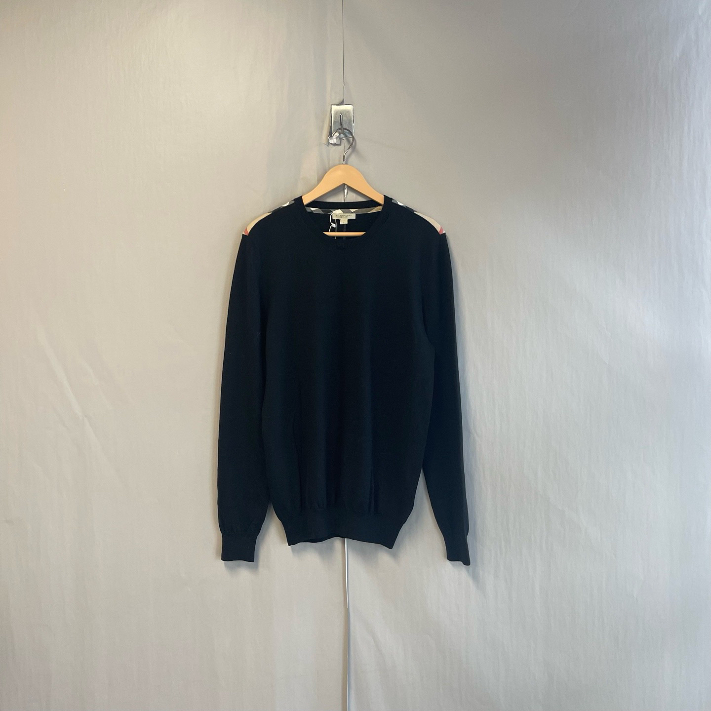 99新 BURBERRY/博柏利 黑色经典款针织毛衣 L码 #9028