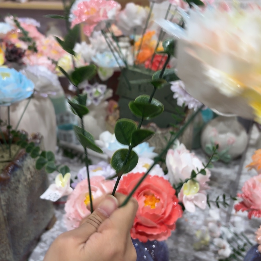 陶瓷花，20元发货，退款拉黑，带2个叶子