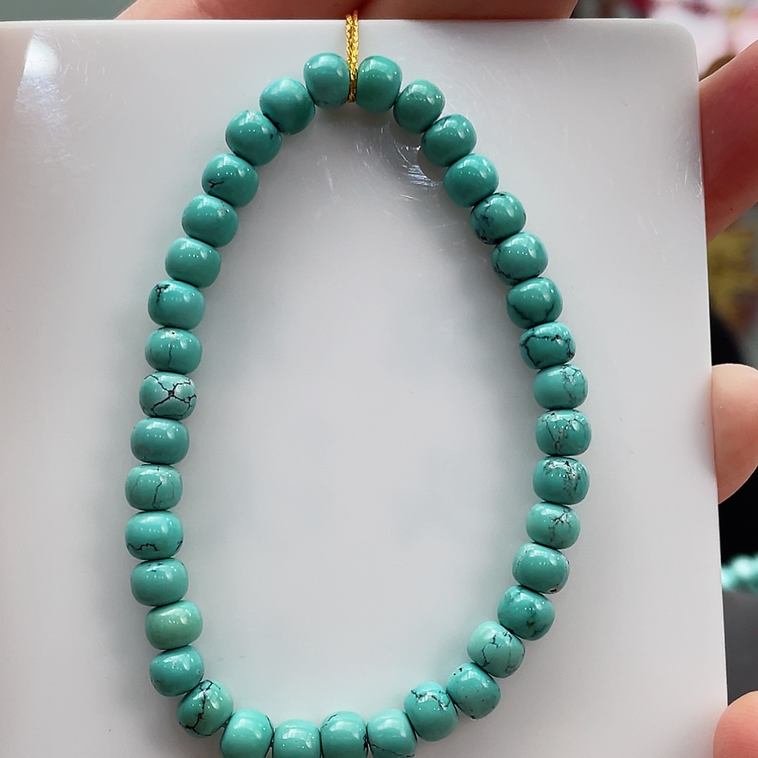 绿松石颈饰未镶嵌