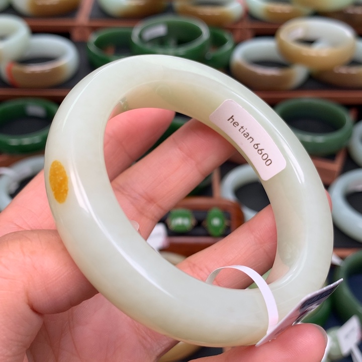 和田玉手镯未镶嵌55