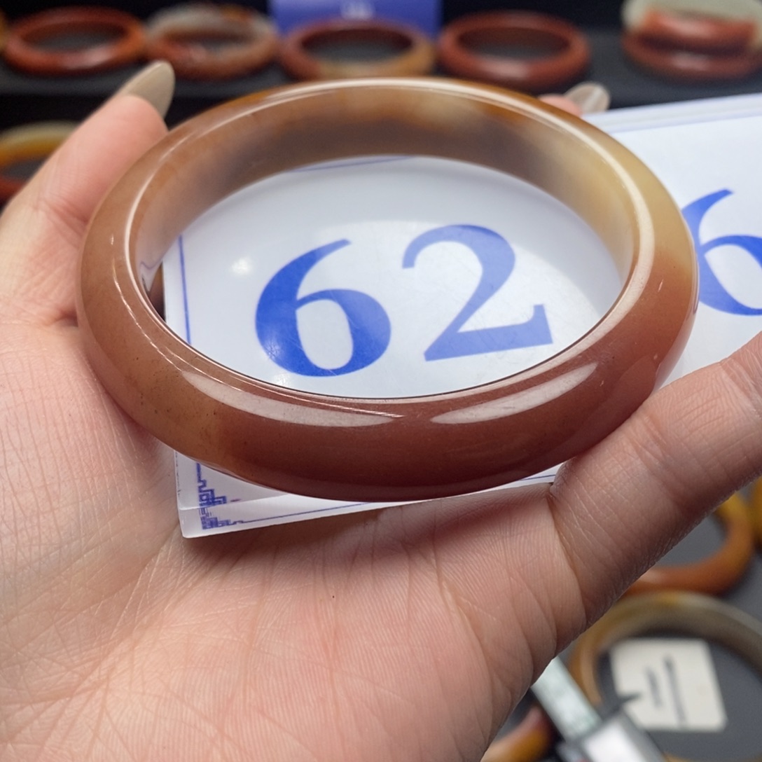 石英质玉（黄龙玉）手镯未镶嵌