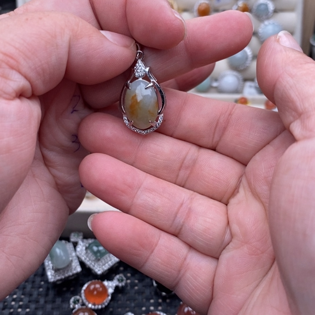 未镶嵌戒指翡翠糯*子缅甸