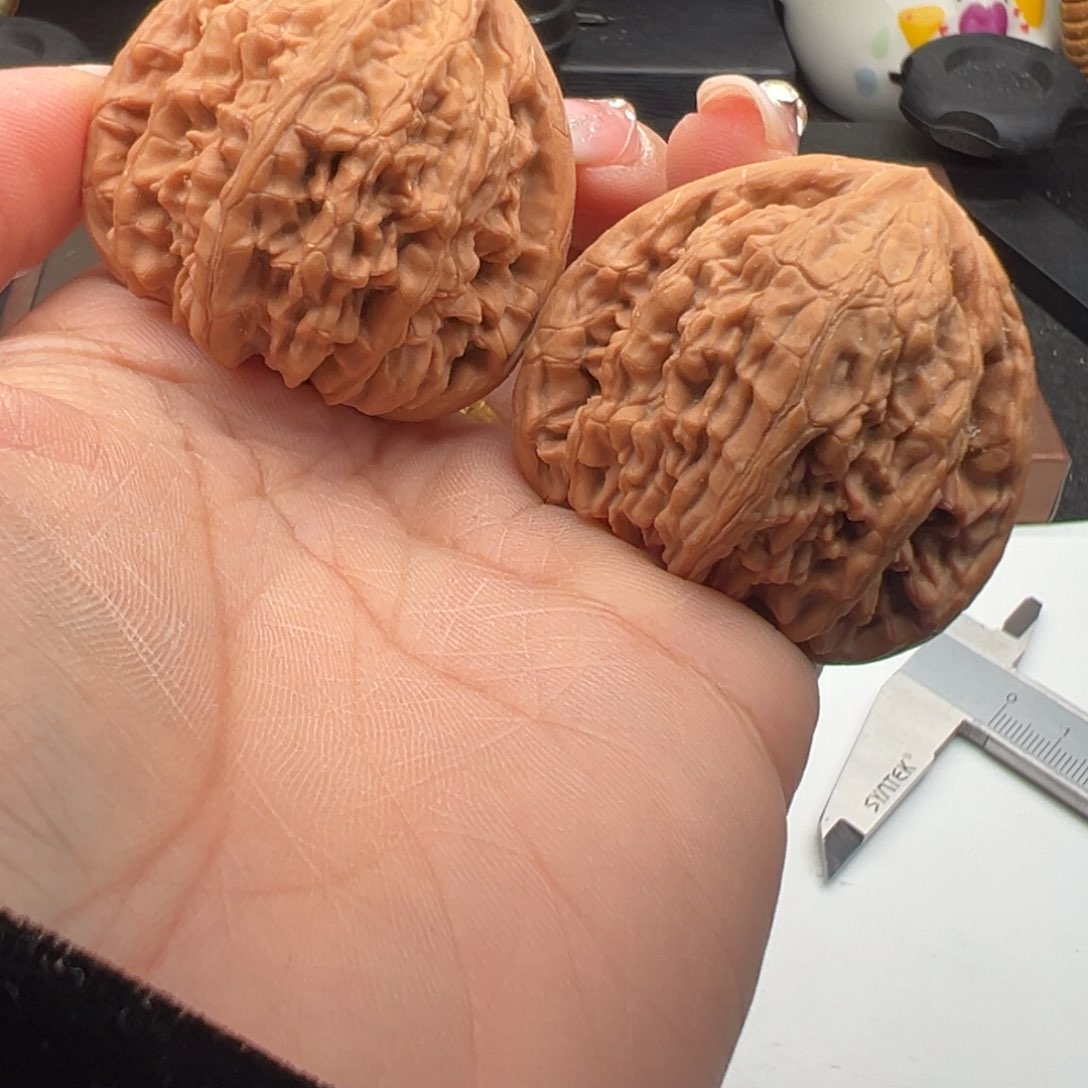 文玩核桃把件虎头王43