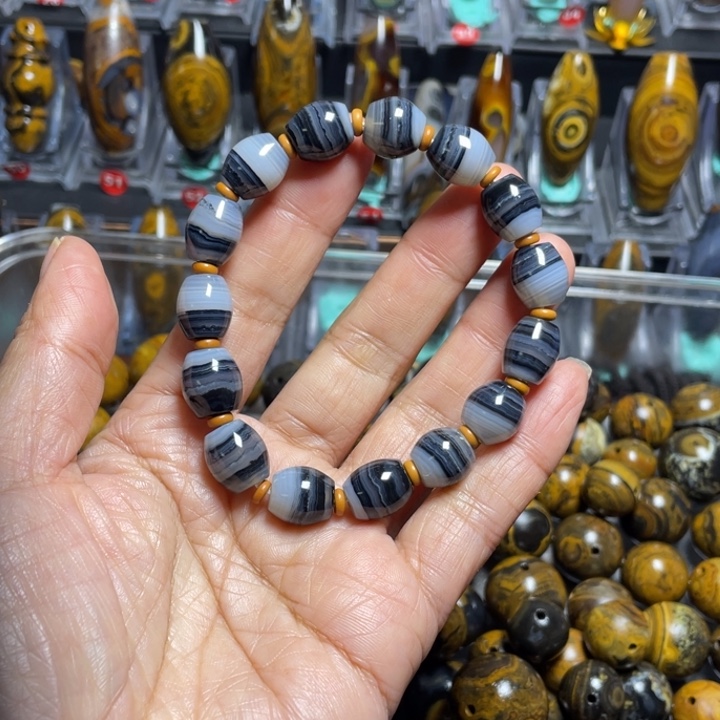 玛瑙/玉髓颈饰未镶嵌