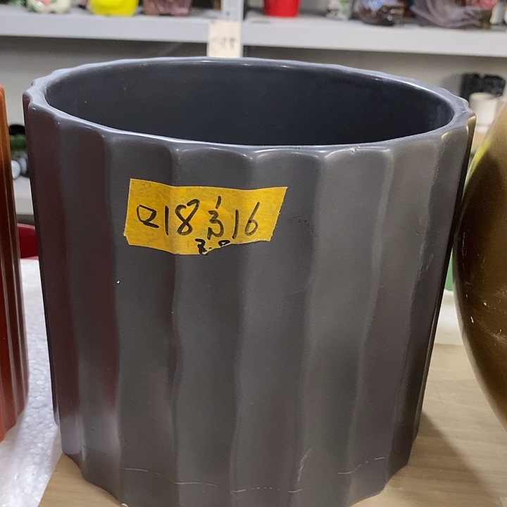 陶盆有孔 瑕疵针孔漏釉介意勿拍外口 18外高16