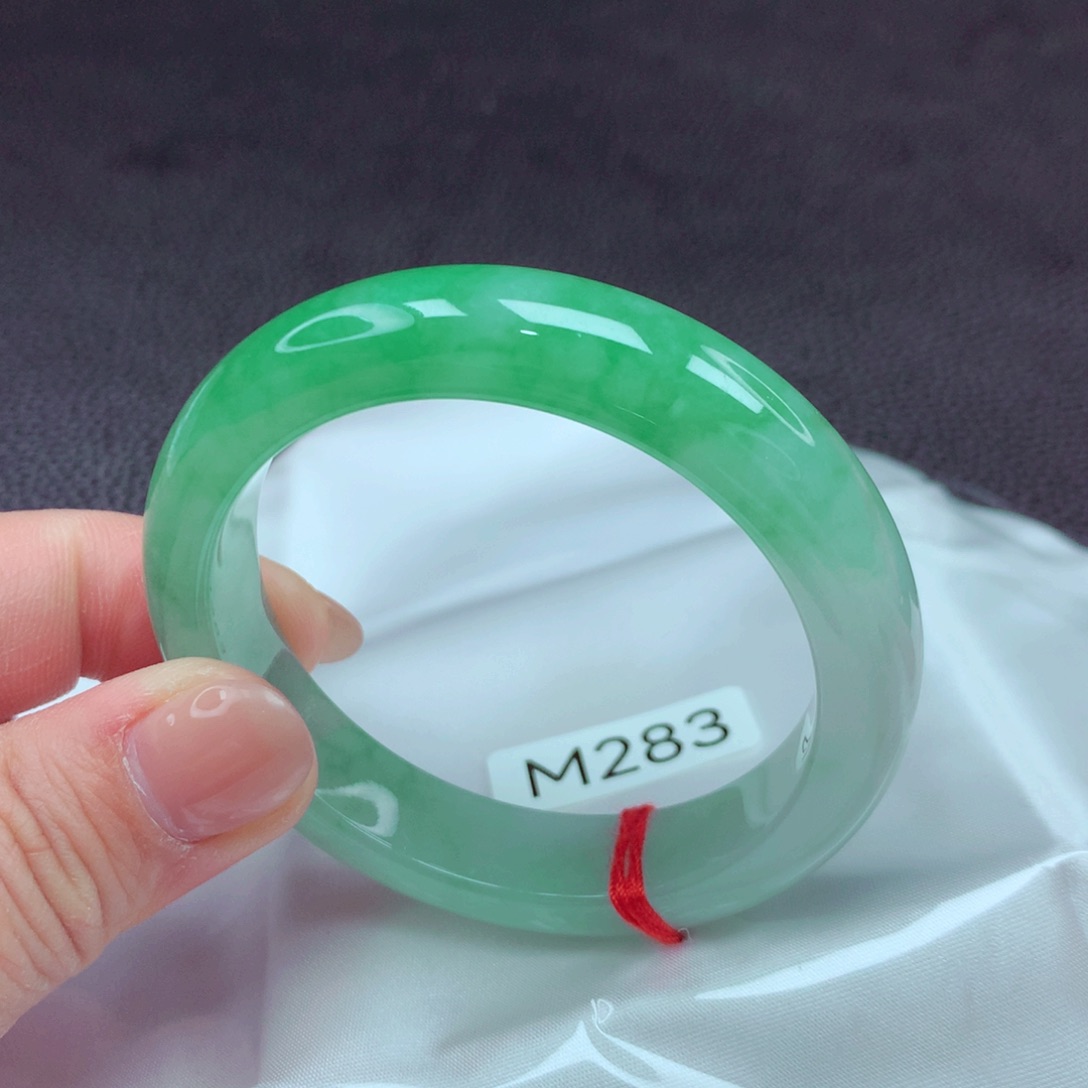 翡翠手镯未镶嵌手镯88