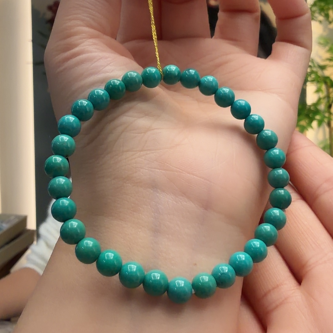 绿松石未镶嵌颈饰