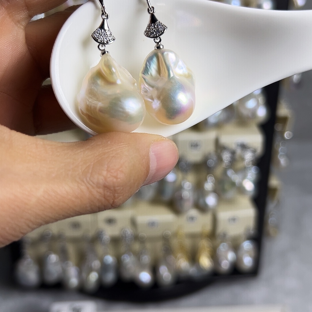 淡水珍珠未镶嵌耳饰
