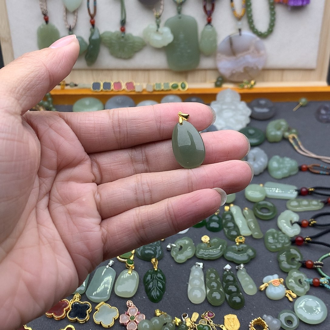 和田玉吊坠(不含链)银S925镶嵌