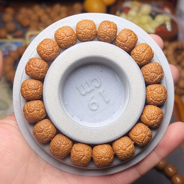 猴头核桃手串豆****猴头雕刻精工龙炎料饕鬄手串单圈