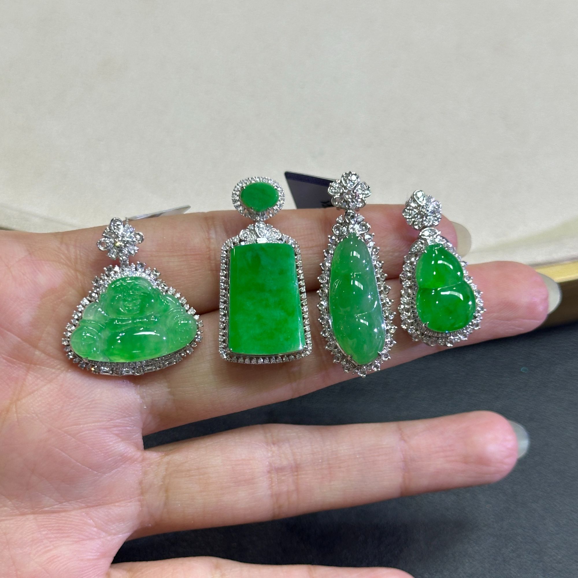 翡翠吊坠1件-18K金-多样性发货只发一件-Y14-JX|CXQ21