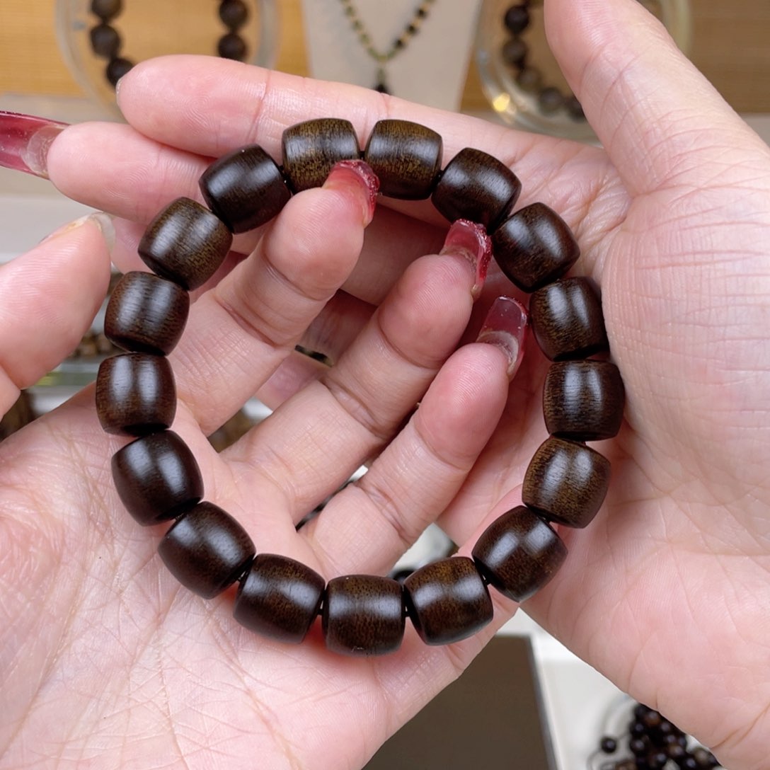 沉香手串宁**弯越南沉香