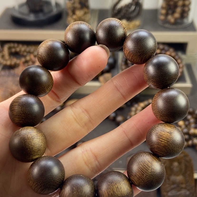 【闪购商品】沉香手串雲****發富森红土