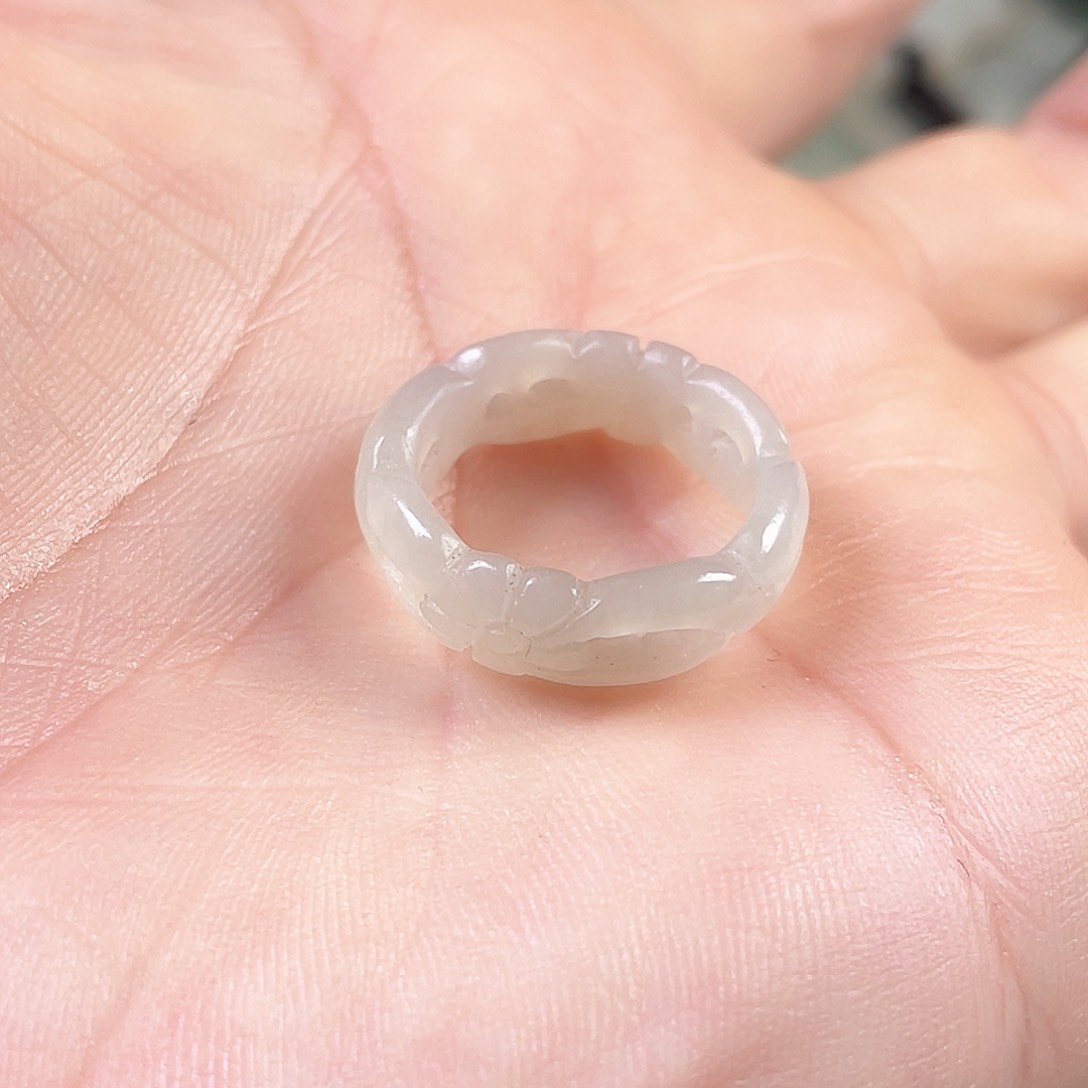 和田玉（糖玉）颈饰未镶嵌